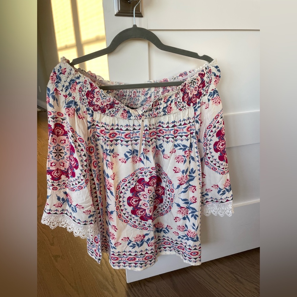 Women’s Vici Off Shoulder Blouse Top Size Medium NEW WITH TAG